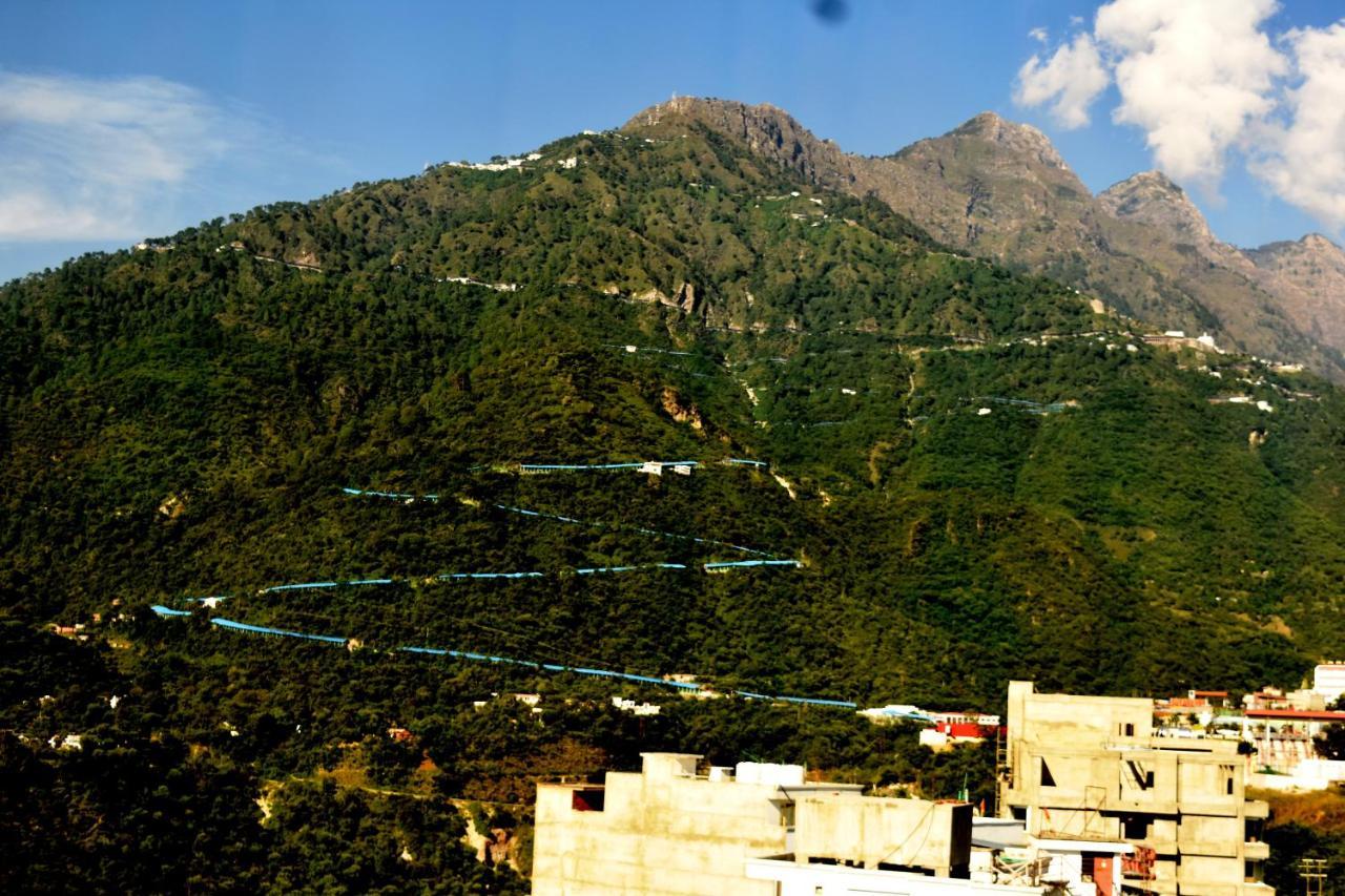 Hotel K C Residency Vaishnodevi Katra  Exterior foto