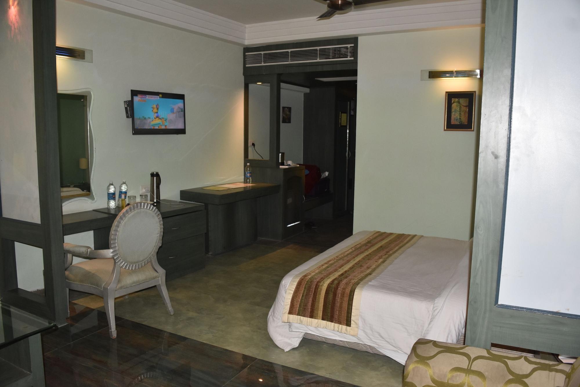 Hotel K C Residency Vaishnodevi Katra  Exterior foto