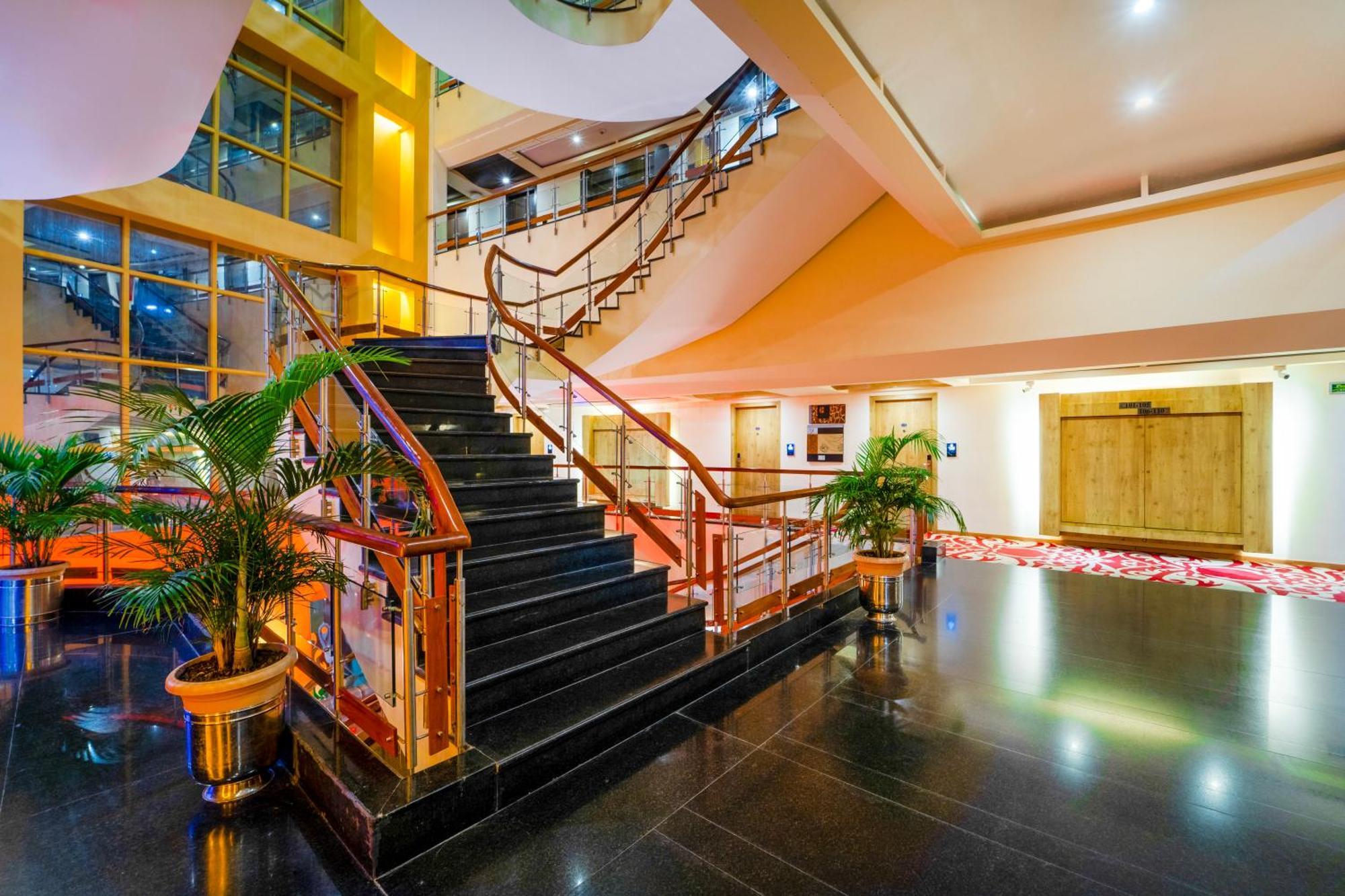 Hotel K C Residency Vaishnodevi Katra  Exterior foto