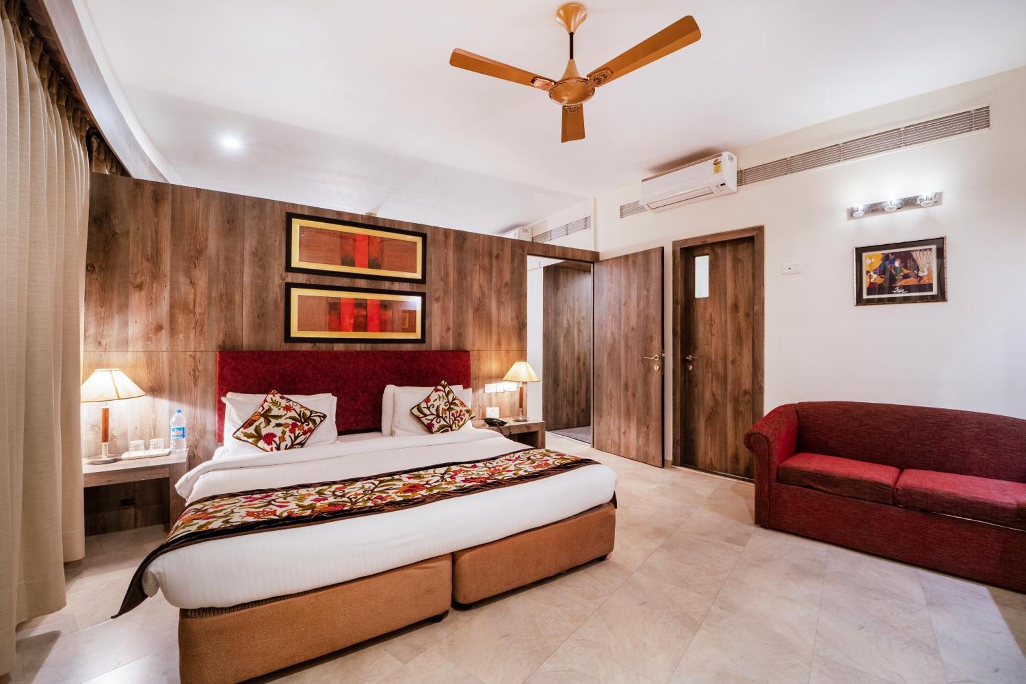 Hotel K C Residency Vaishnodevi Katra  Exterior foto