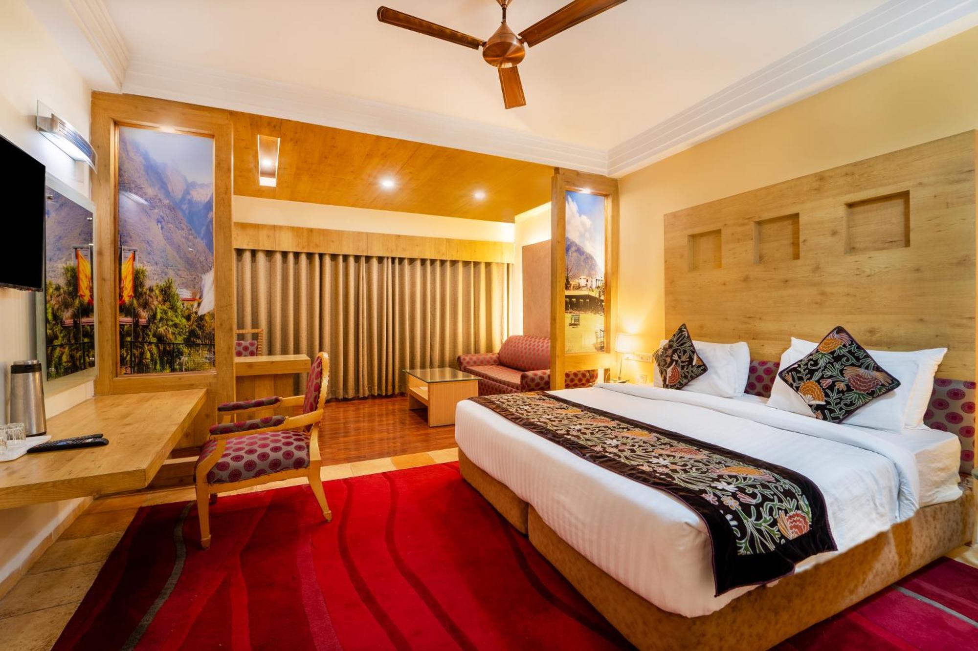 Hotel K C Residency Vaishnodevi Katra  Exterior foto