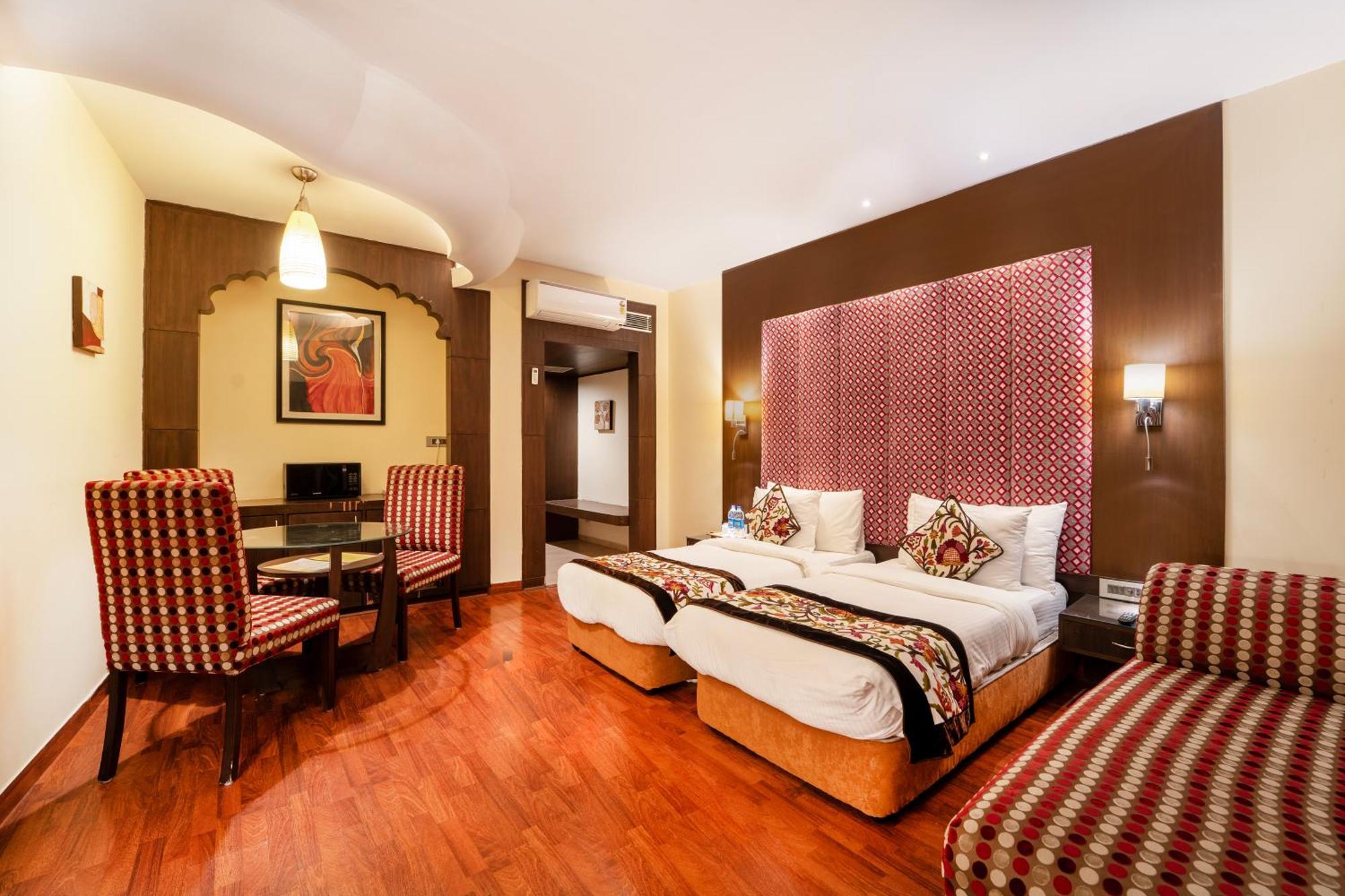Hotel K C Residency Vaishnodevi Katra  Exterior foto