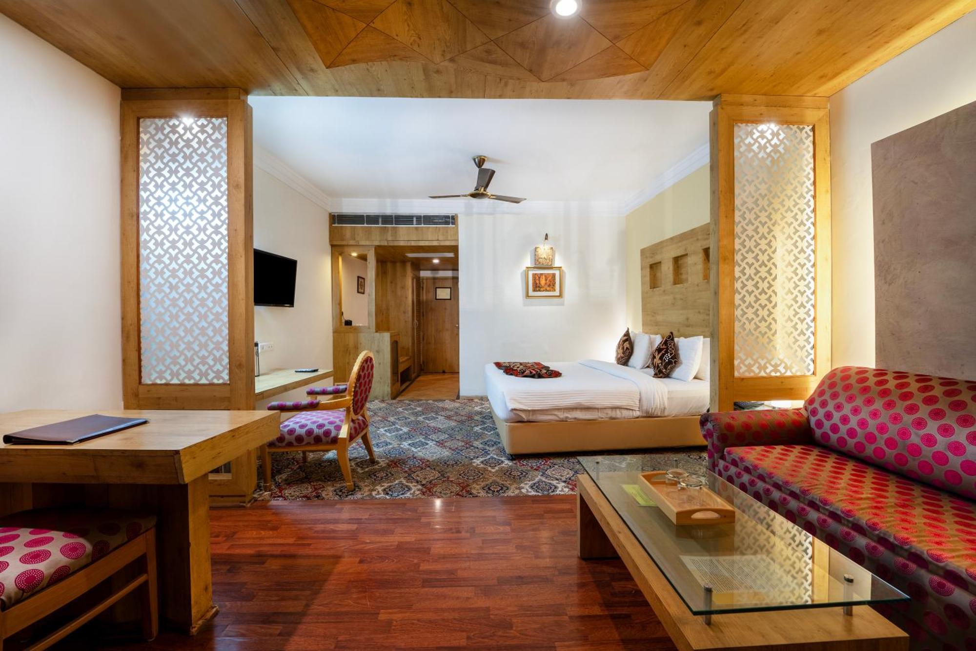 Hotel K C Residency Vaishnodevi Katra  Exterior foto